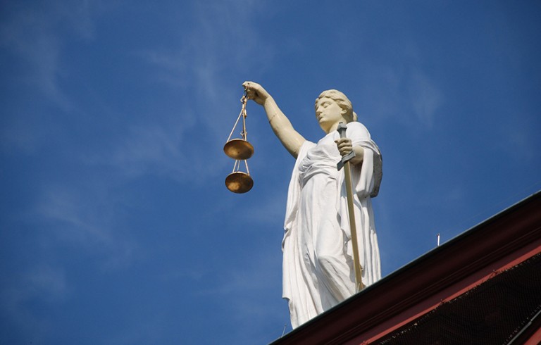 ARTÍCULO: VIOLADOR DE DERECHOS HUMANOS