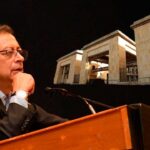 Petro enfrente al Palacio de Justicia de Colombia